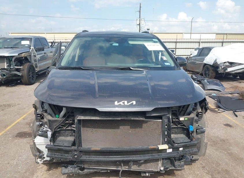 Kia Carnival Mpv