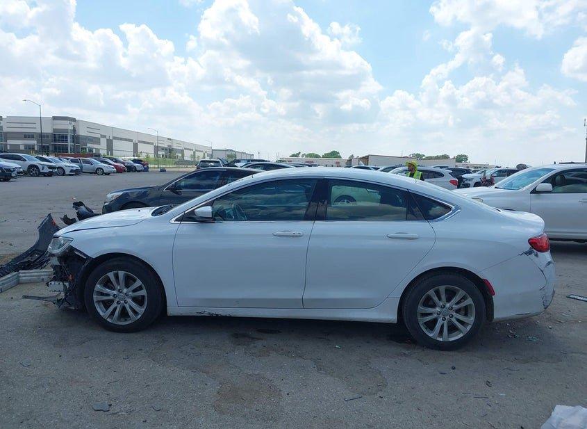 Chrysler 200
