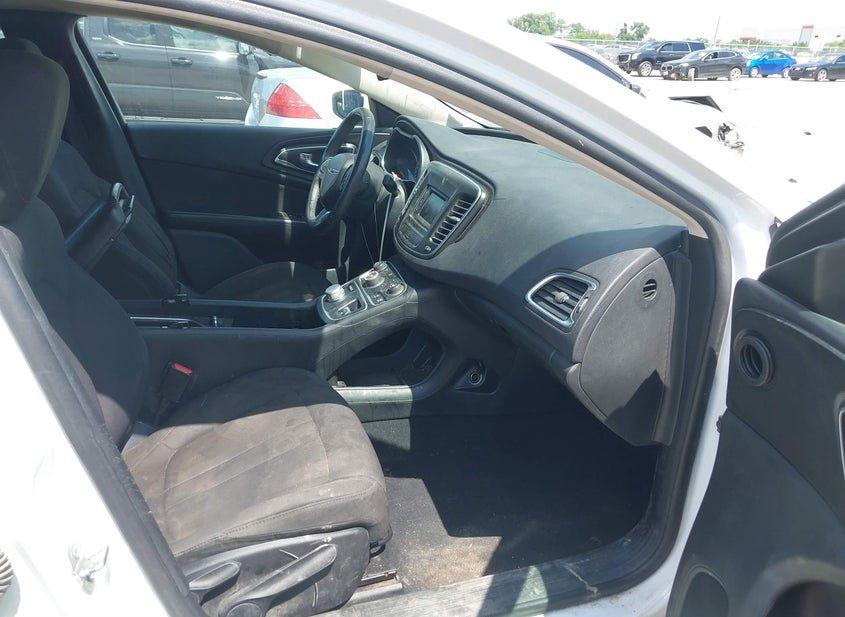 Chrysler 200