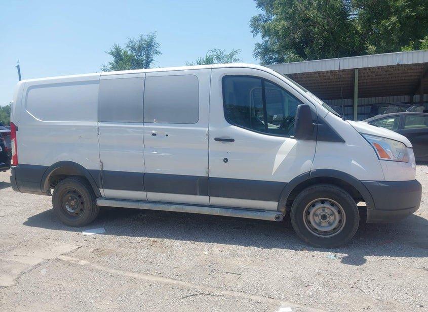 Ford Transit-250