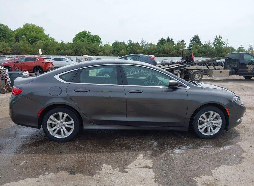 Chrysler 200