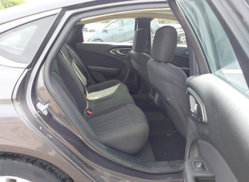 Chrysler 200
