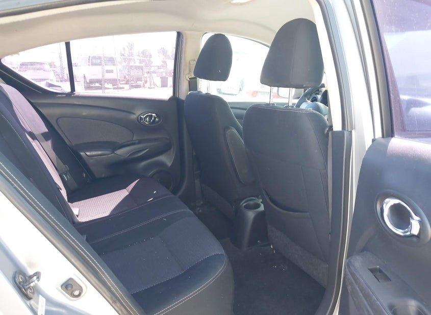 Nissan Versa