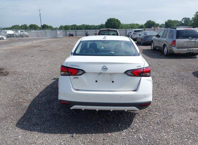 Nissan Versa