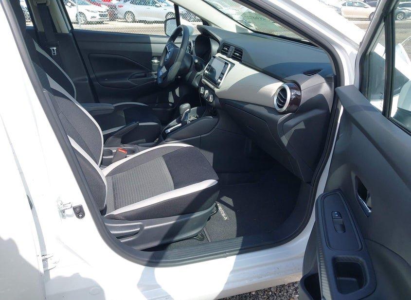 Nissan Versa