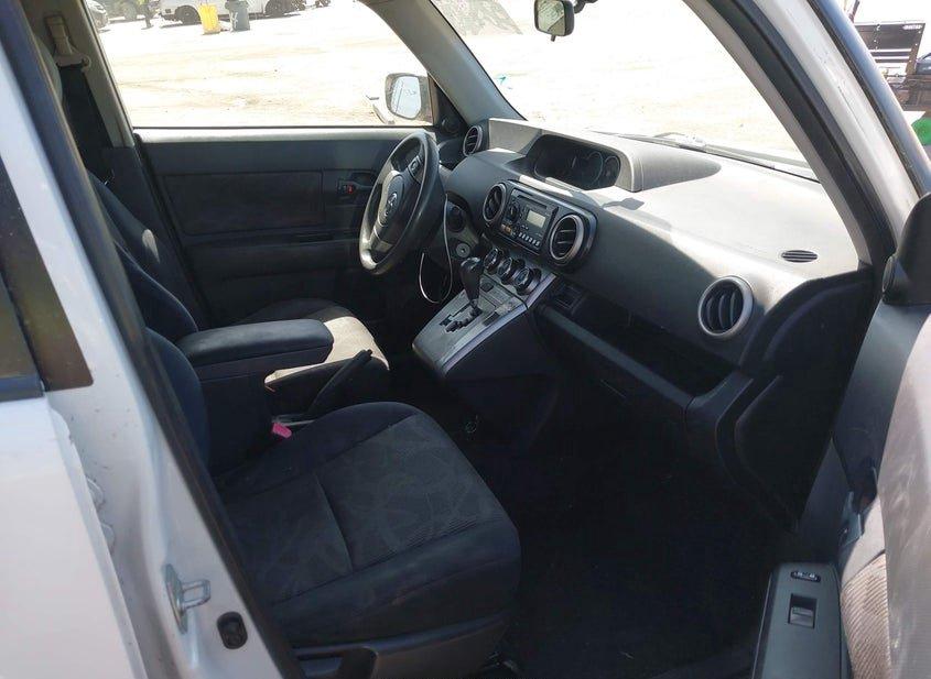Scion Xb