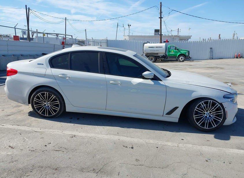 BMW 530E