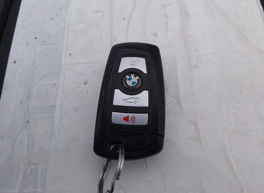 BMW 320I