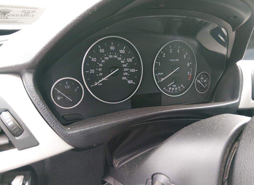 BMW 320I