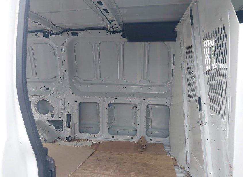 Ford Transit-250