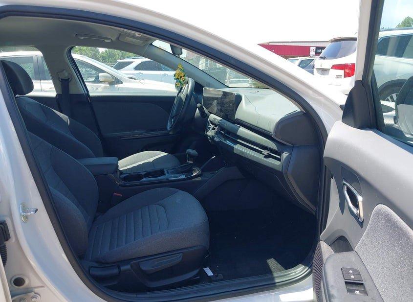 Kia K4
