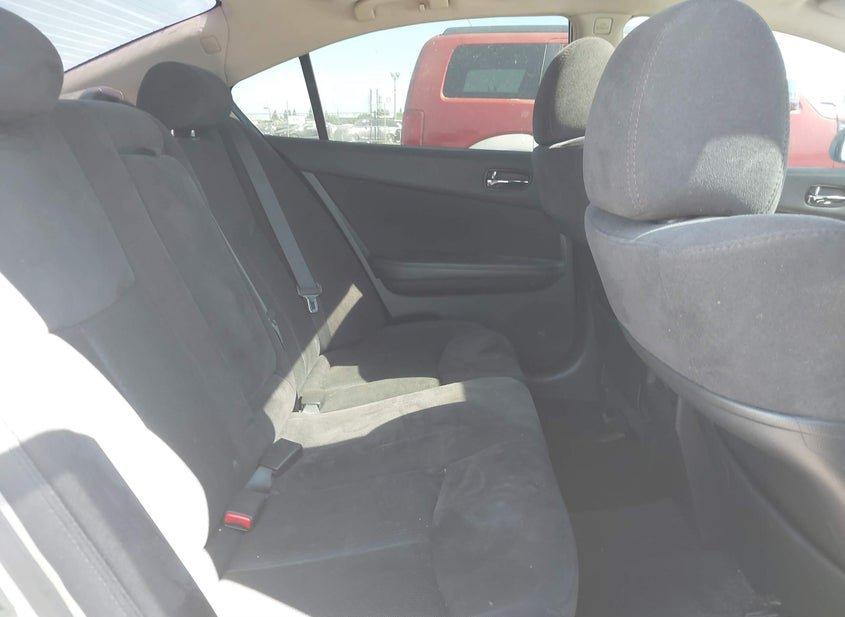 Nissan Maxima