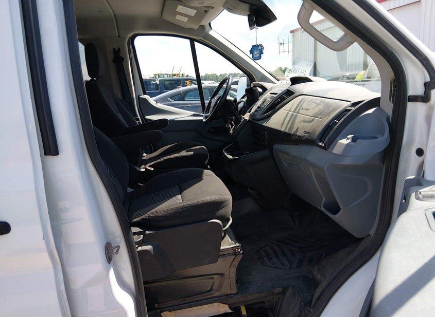 Ford Transit-350