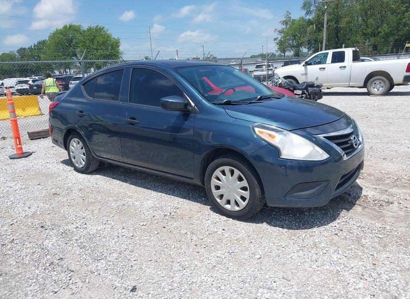 Nissan Versa
