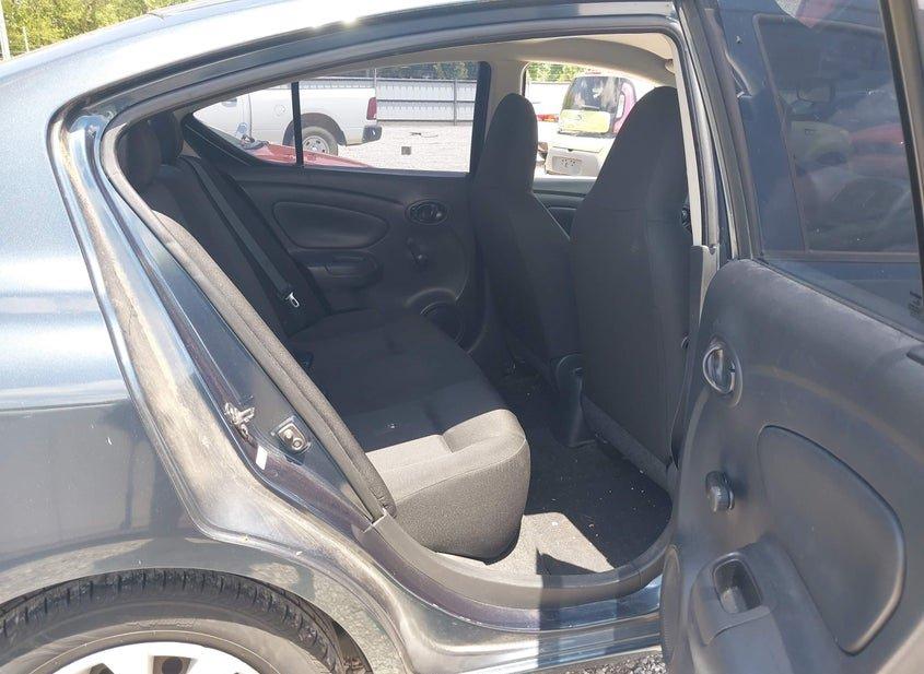 Nissan Versa