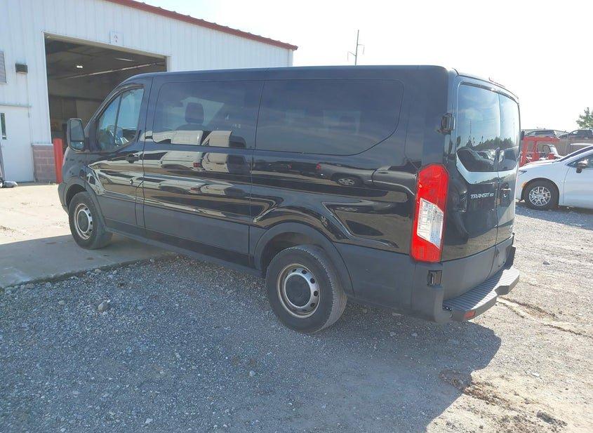 Ford Transit-150