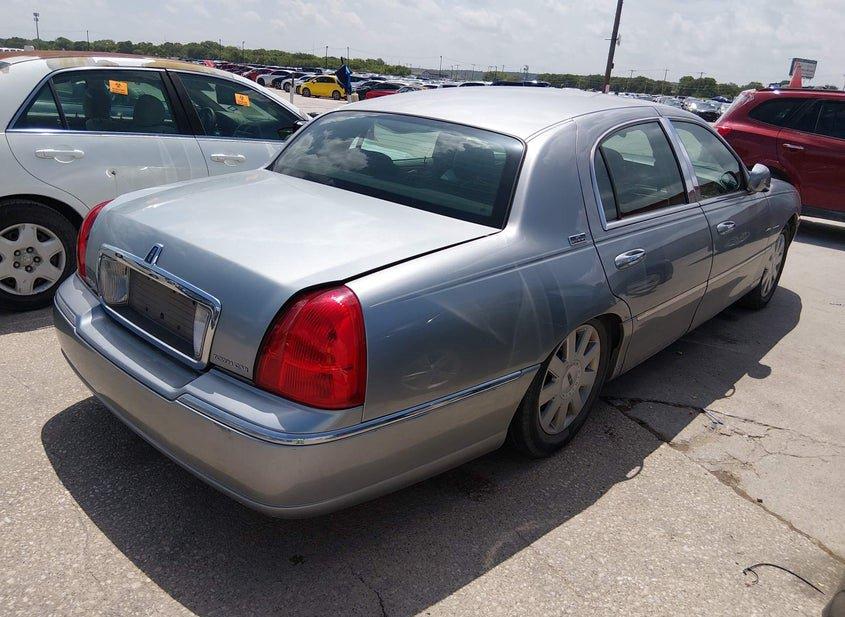 Lincoln Town Car