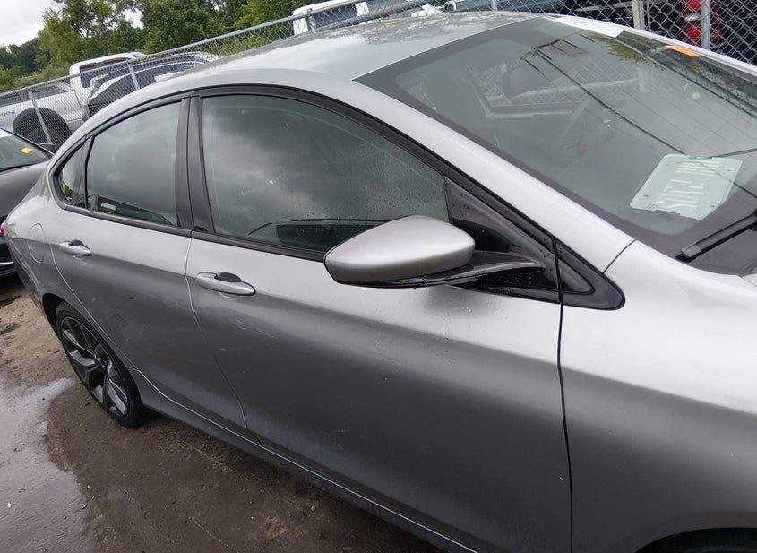 Chrysler 200