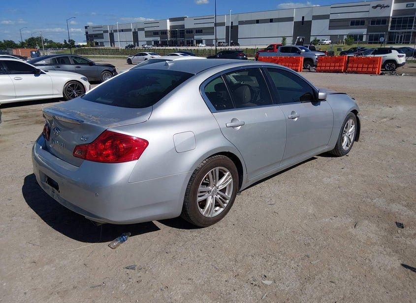 Infiniti G37