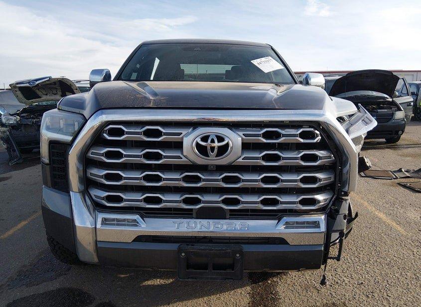 Toyota Tundra