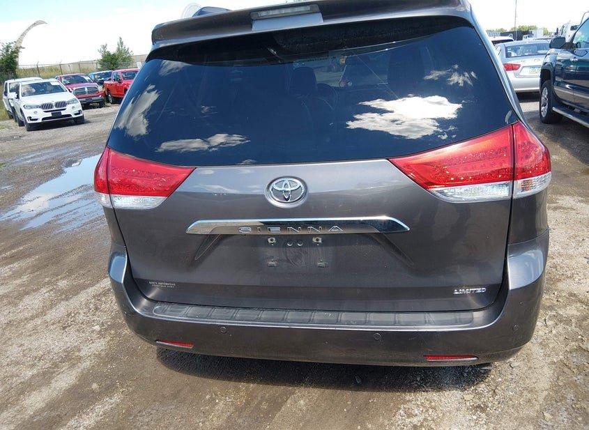Toyota Sienna