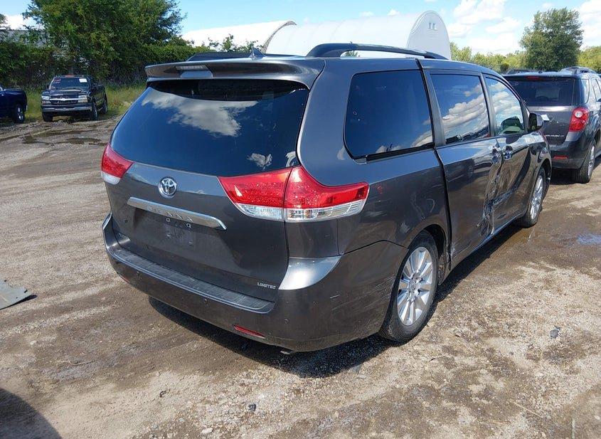 Toyota Sienna
