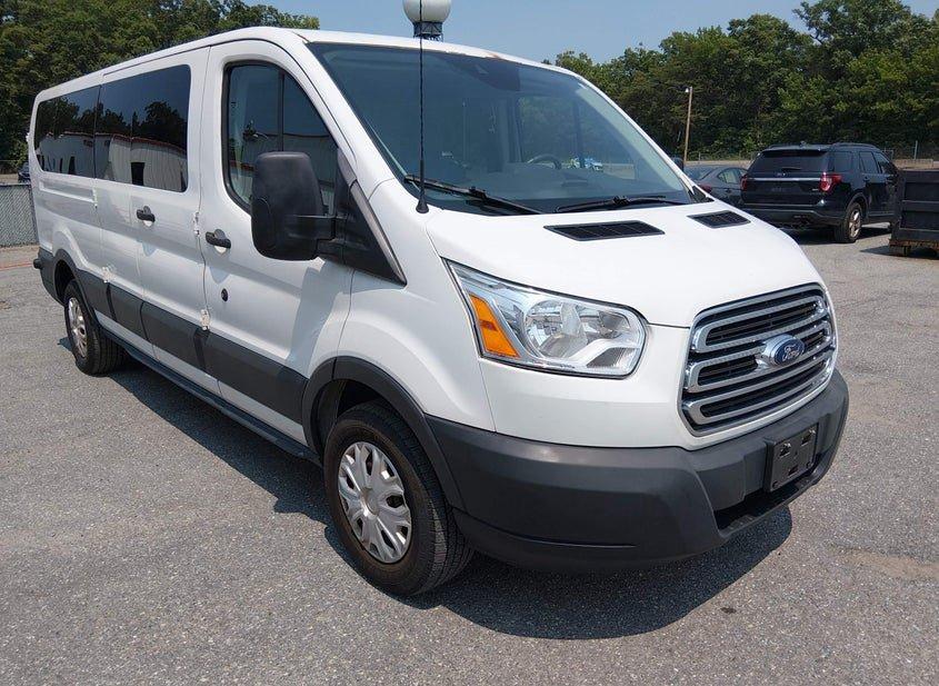 Ford Transit-350