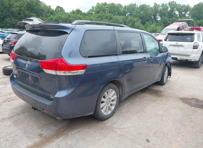 Toyota Sienna