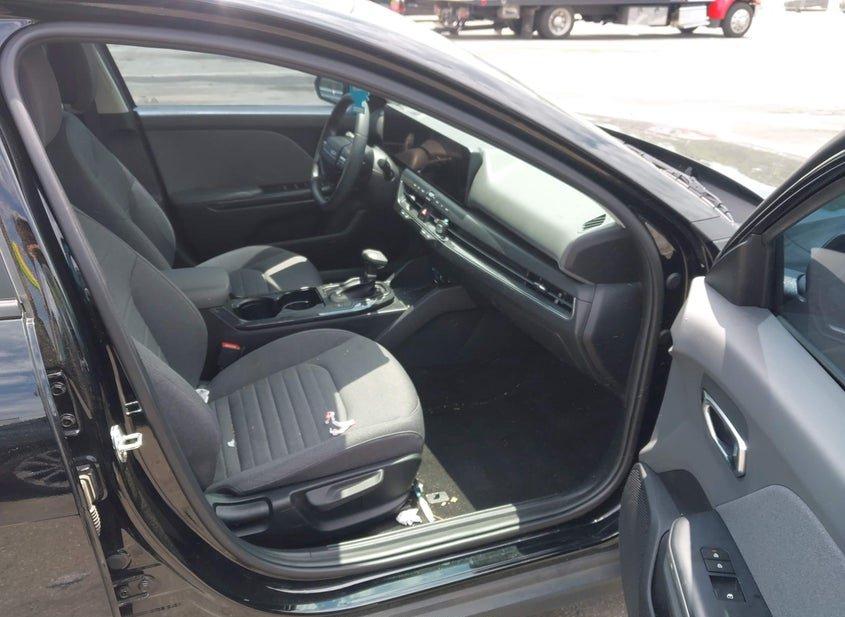 Kia K4