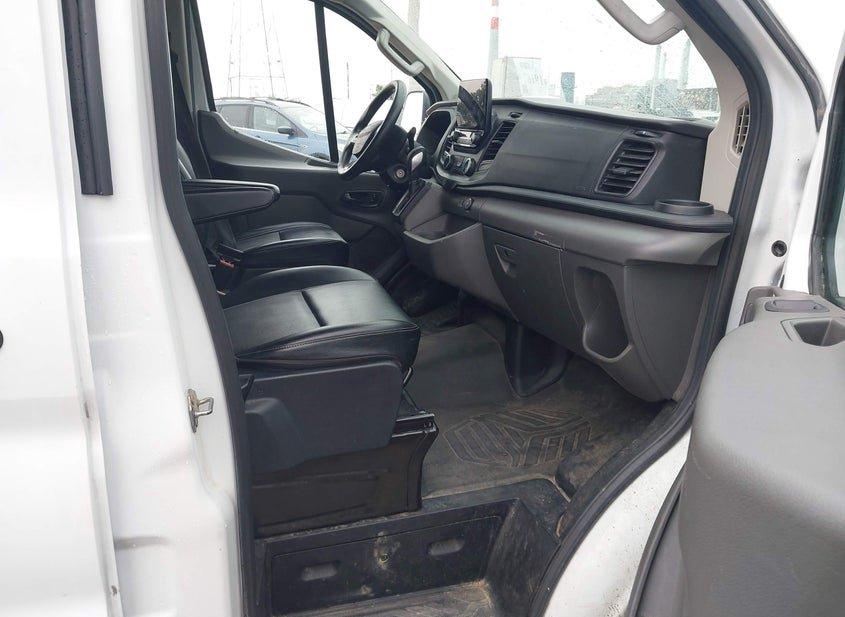 Ford Transit-150 Passenger Van