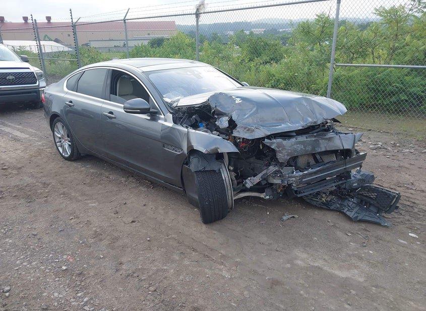 Jaguar Xf