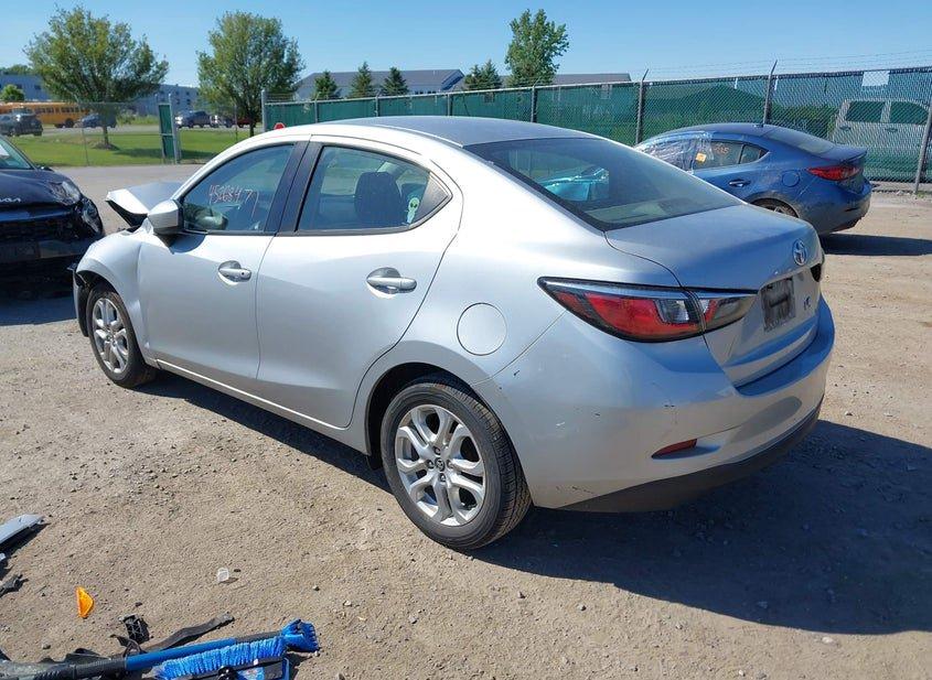 Toyota Yaris Ia