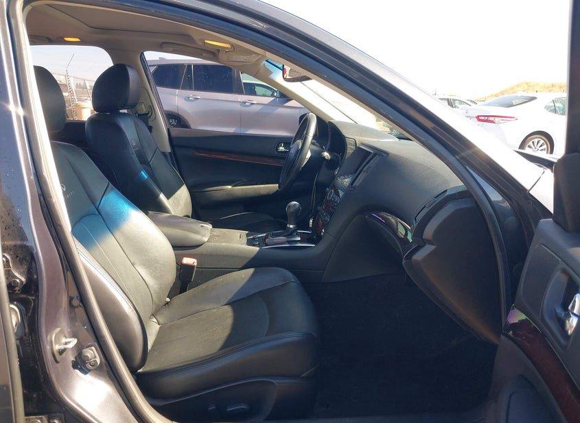 Infiniti G37