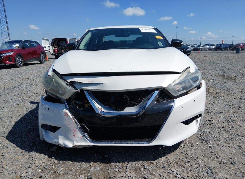 Nissan Maxima