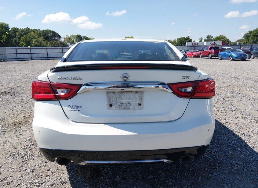 Nissan Maxima