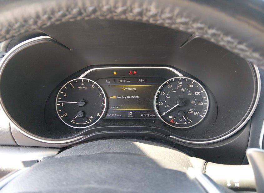 Nissan Maxima