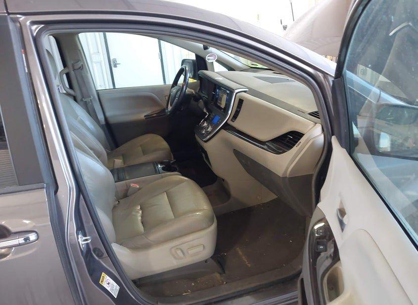 Toyota Sienna