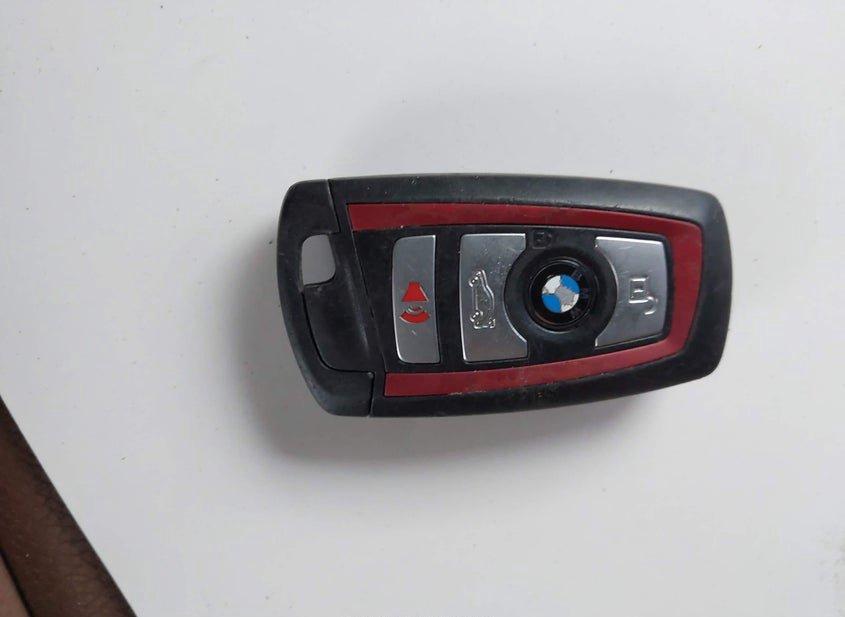 BMW 330I