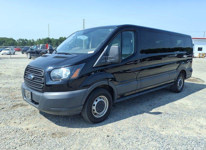Ford Transit-350