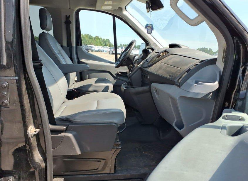 Ford Transit-350
