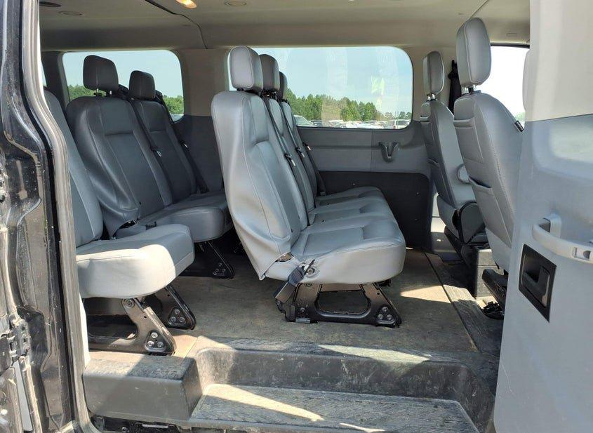 Ford Transit-350