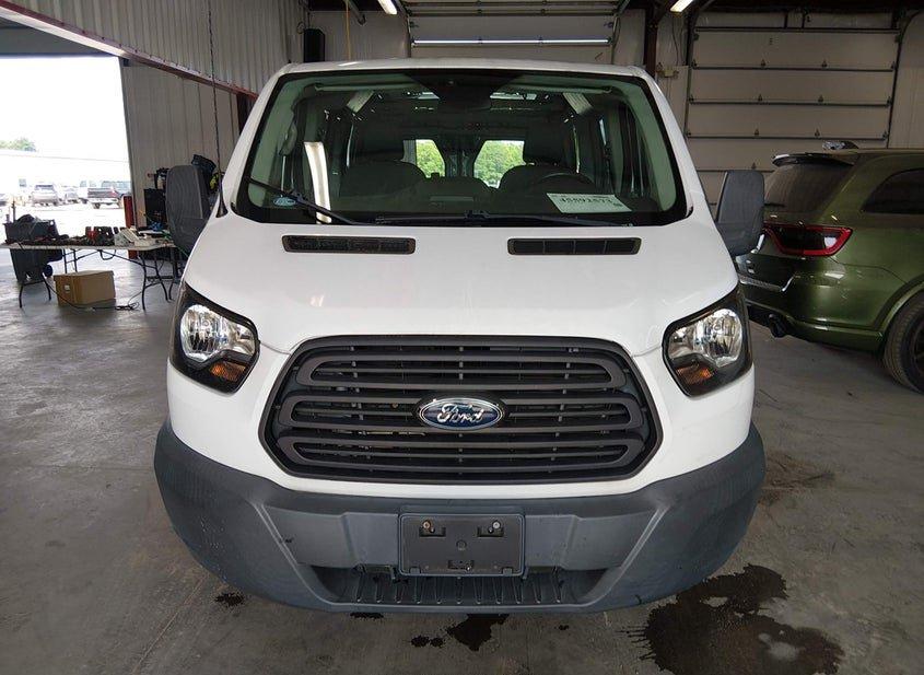 Ford Transit-150