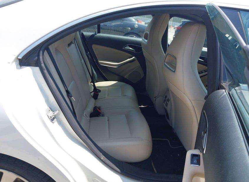 Mercedes-Benz Cla 250