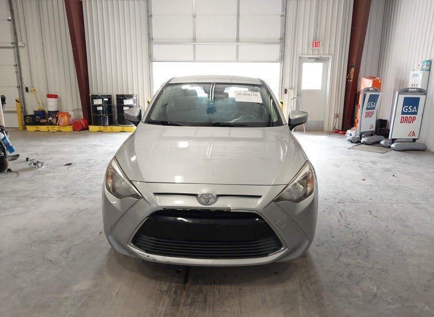 Toyota Yaris Ia