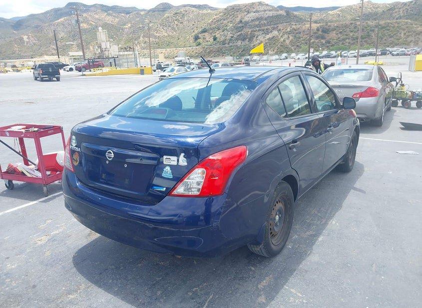 Nissan Versa