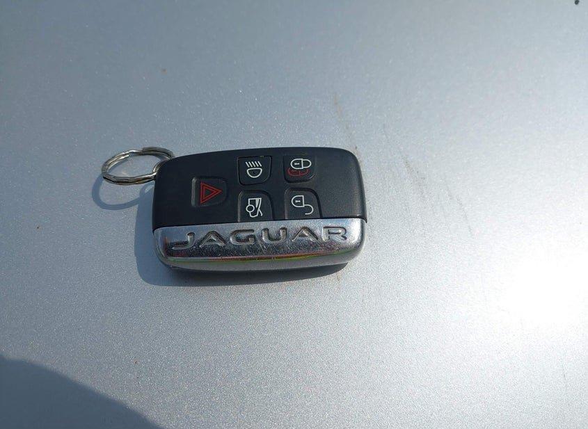 Jaguar Xe