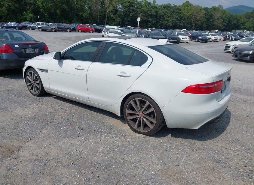 Jaguar Xe