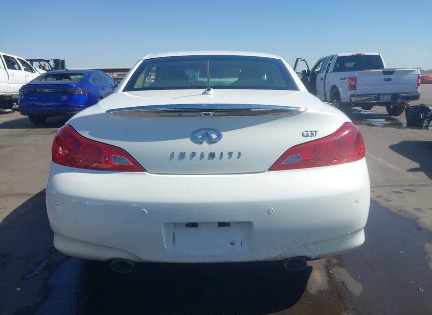 Infiniti G37