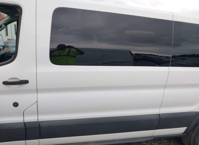 Ford Transit-350