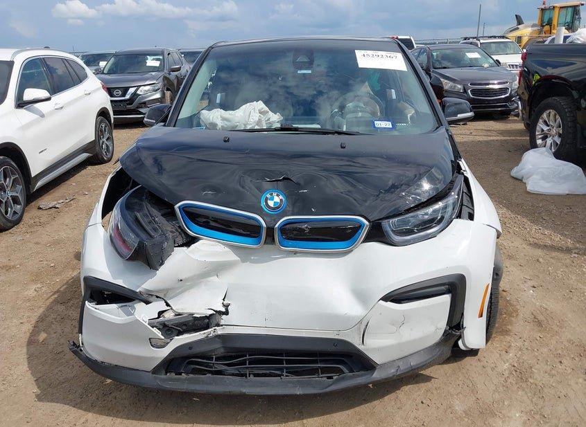 BMW I3